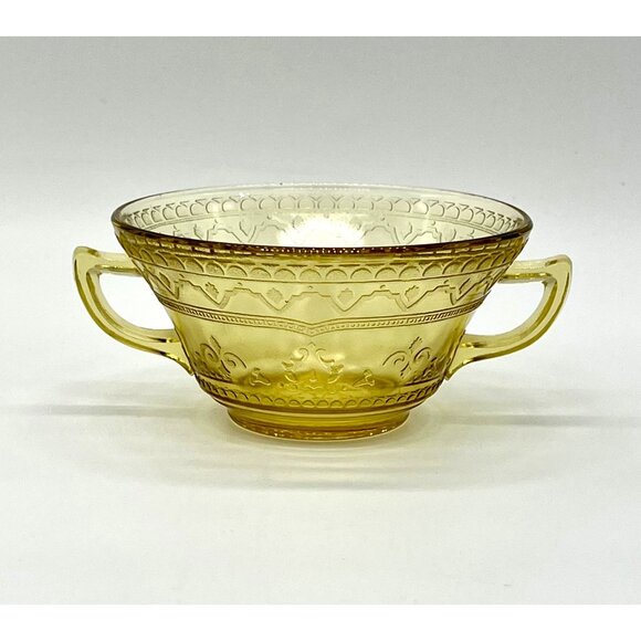 Vintage Federal Glass Amber Yellow Patrician/Spoke Two Handled Soup Bowl 10 Oz - Picture 1 of 3